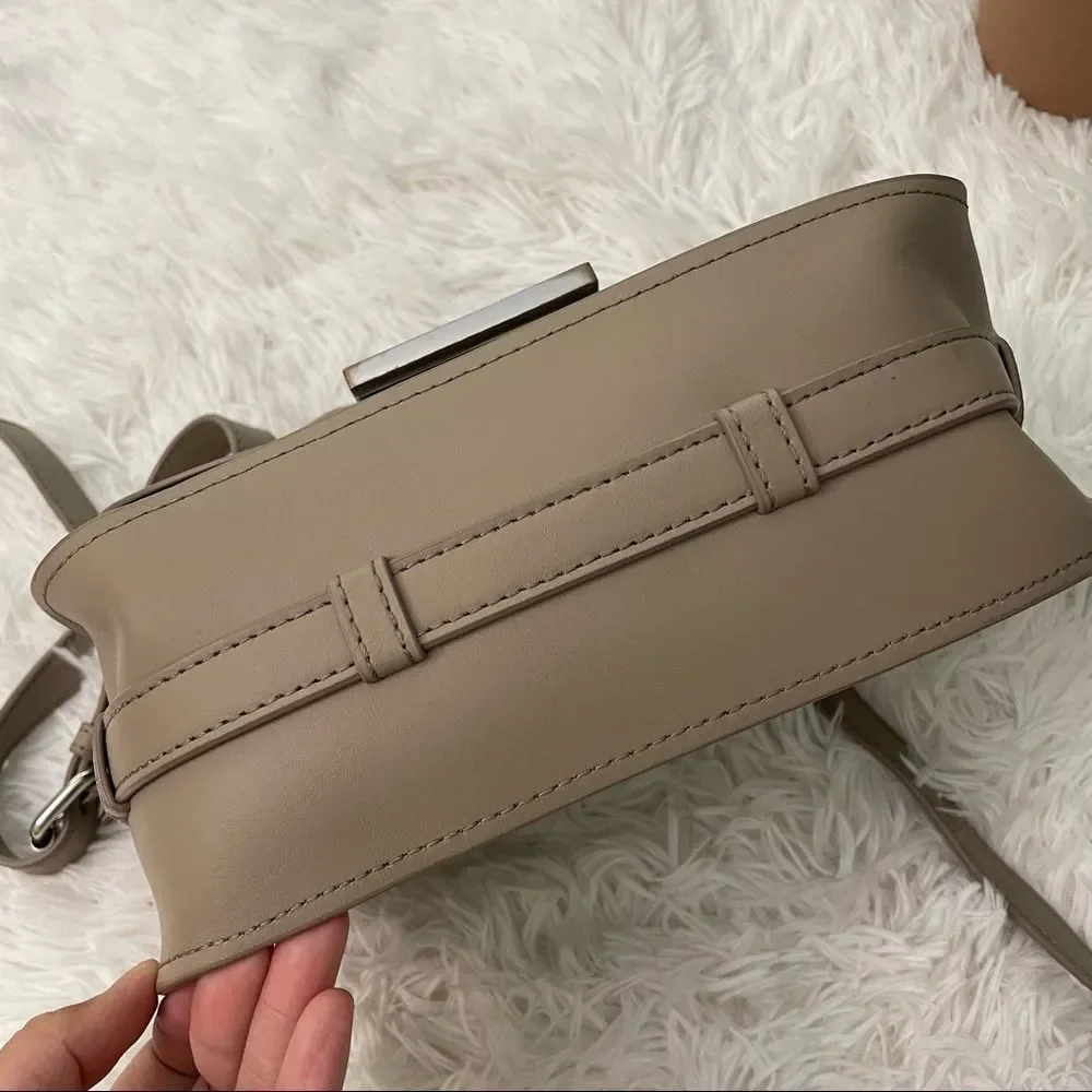 Zac Posen Eartha Iconic Saddle Shoulder/ Crossbody Bag - Beige sz small - Picture 7 of 16